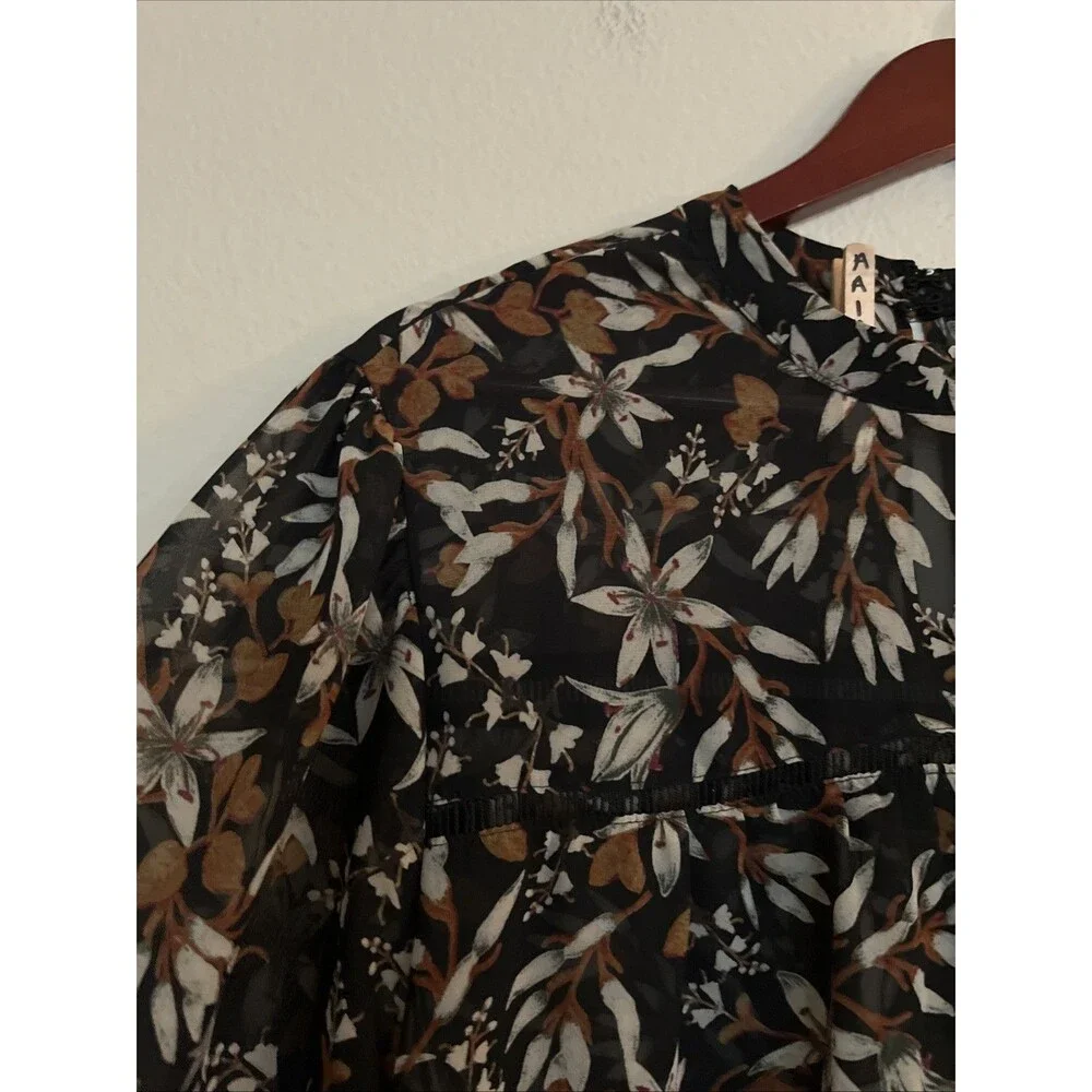 Max Studio tracking hem